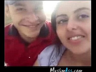 Xvideohost Skit Video - Moroccan publiczny pocałunek