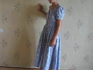 Małe piersi saggy pusty