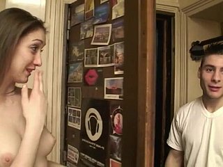 Good-looking cutie shows hither in erogenous xxx scene