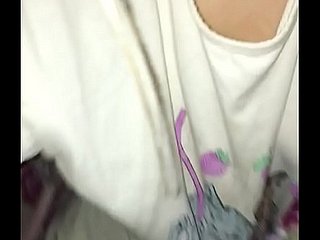 Kakak mengongkek abang sementara nenek s.