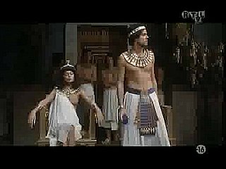 Joy Chez les Pharaons (1993) - Zara Whites