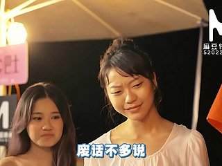 国产 麻豆 传媒 作品/mtvq6-ep2 麻豆 巴士-节目 篇 002/免费 免费