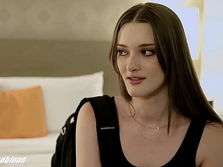 Novas sensações - erro de B & B recebe meu pau chupado e fodido (Olivia Madison)