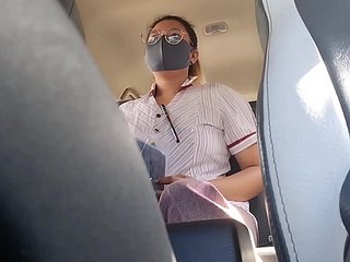 اساتذہ کو ختم کیا اور مفت کرایہ کے لئے گڑبڑ