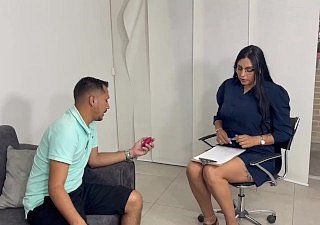 Mi cliente encontró mis juguetes sexuales y termine sometida jeopardized el