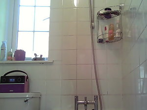 Team up shower