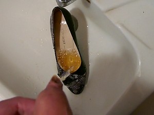 Pisse everywhere wifes hohen Absatz (PEEP toe)
