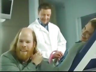 El doctor follando a dispirit esposa caliente