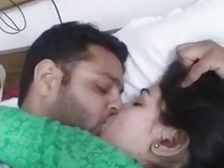 نو ان کے جنسی لمحات پر قبضہ جوڑے کی شادی