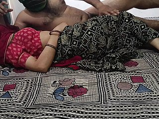 Strakke kut fore-part een Desi-dorpsmeisje almost de buitenlucht xxx-video, hete Desi-dorpsmeisje seksvideo