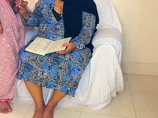 عربی بڑی گدی سیکسی BBW خاتون ٹیوٹر اور طالب علم کی چودائی جب والدین گھر پر نہیں ہوتے