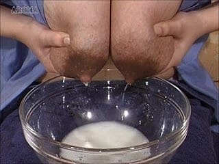 tetas asiáticos lactantes
