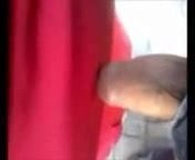 Encoxada en flu parada de autobús, polla fuera de mi pantalón
