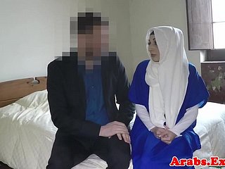 Khăn trùm đầu Hồi giáo doggystyled trước khi sucking horseshit