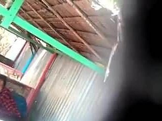 indonesia - ngintip jilbaber yg susunya dihisap
