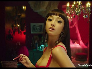 Erika Sawajiri naakt - Helter Skelter