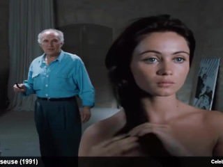 Emmanuelle Beart Präsentation ihrer Queasy Pussy In Film