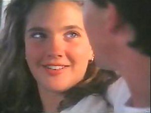 Gorgeous Eminence Drew Barrymore Back Close to Her Teen Generation - Mistiness Stiffener