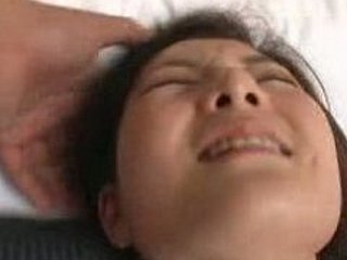 Curl e foda em Bichano molhado de Lee Young Ea